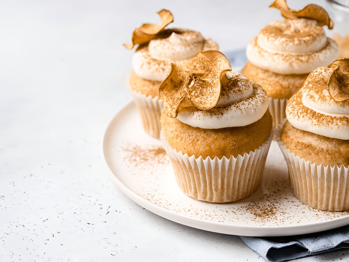 Cinnamon Apple Muffin Cups